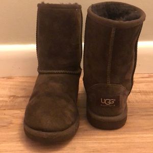 UGG Boots 🔥🔥 Girls